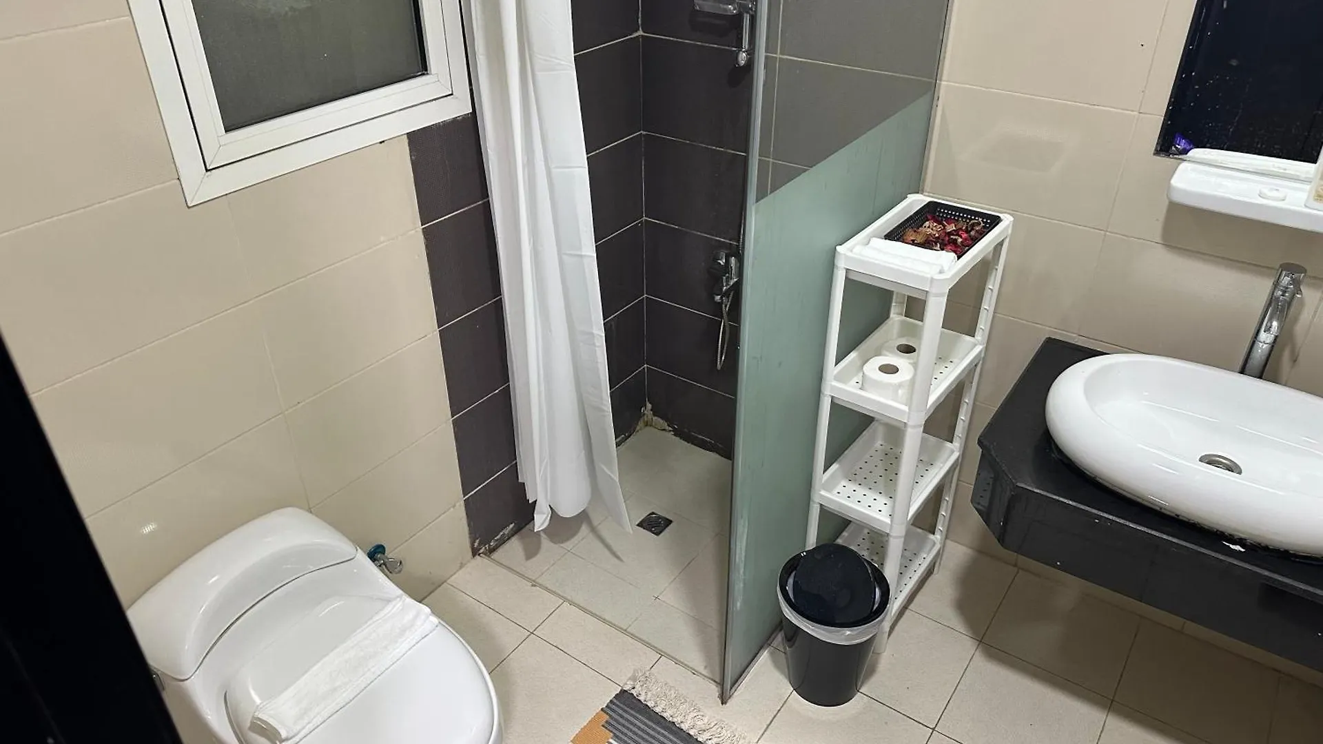 Studio Apartment- Dubai Marina 0*,  Verenigde Arabische Emiraten